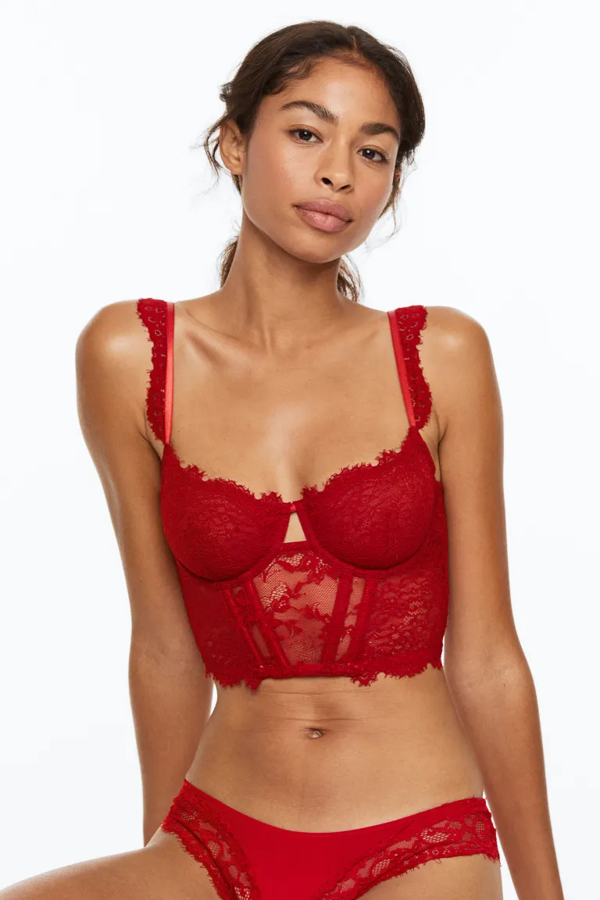 Bustier de encaje de H&M (24,99 euros).