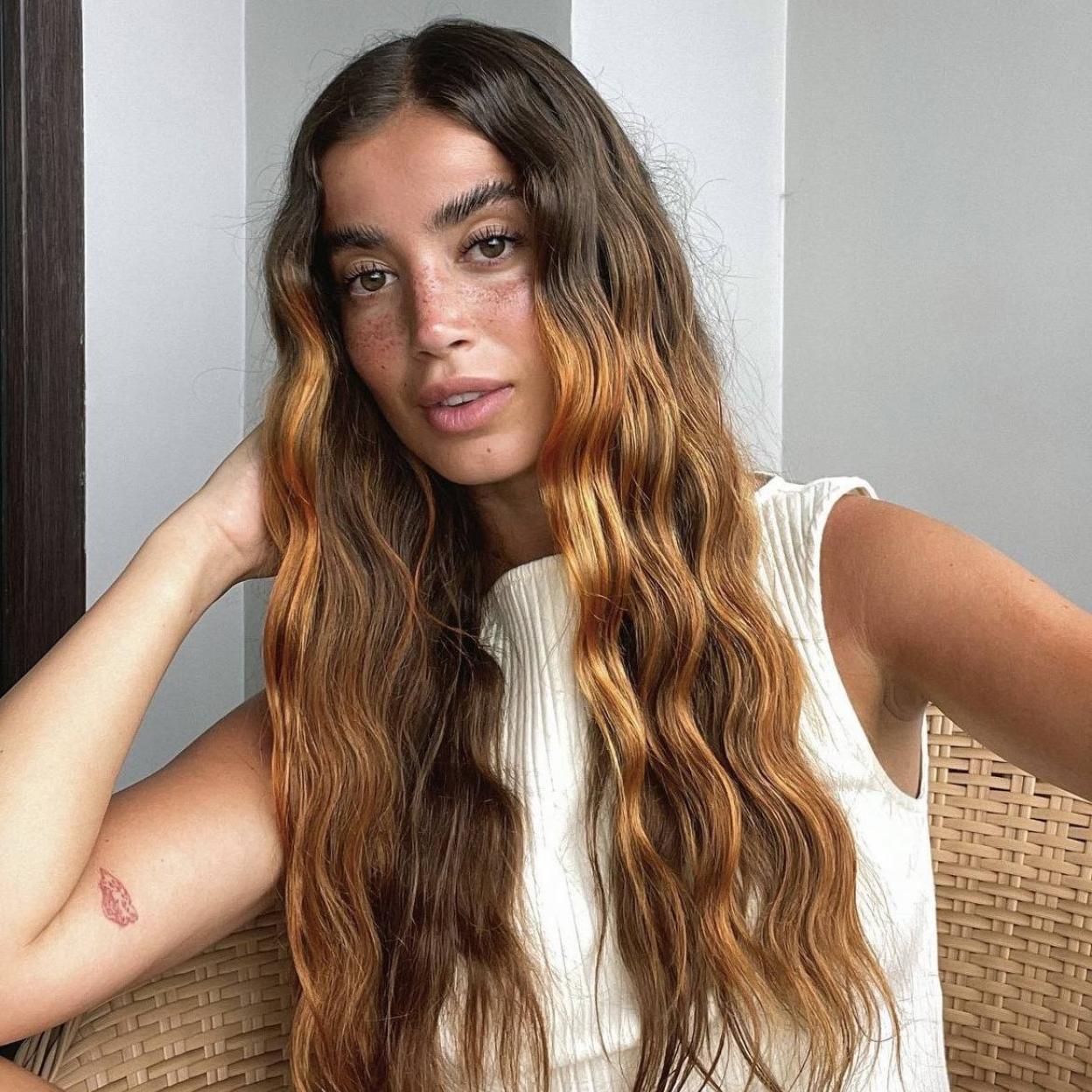 Belleza: El truco viral para ondularse el pelo con unos leggins que arrasa en TikTok