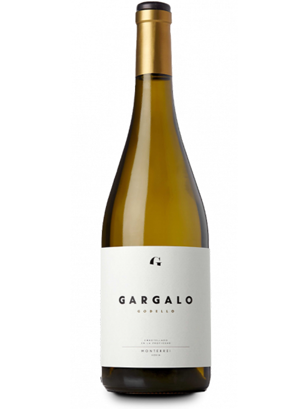 Este vino blanco elaborado en la localidad gallega de Verín con uvas Godello de viñedos propios es fresco en boca por su equilibrada acidez y se perciben matices de manzana verde, pera y pomelo. Ideal para servir a baja temperatura, unos nueve grados, marida a la perfección con marisco, pescados blancos y azules y aperitivos. Cómpralo aquí