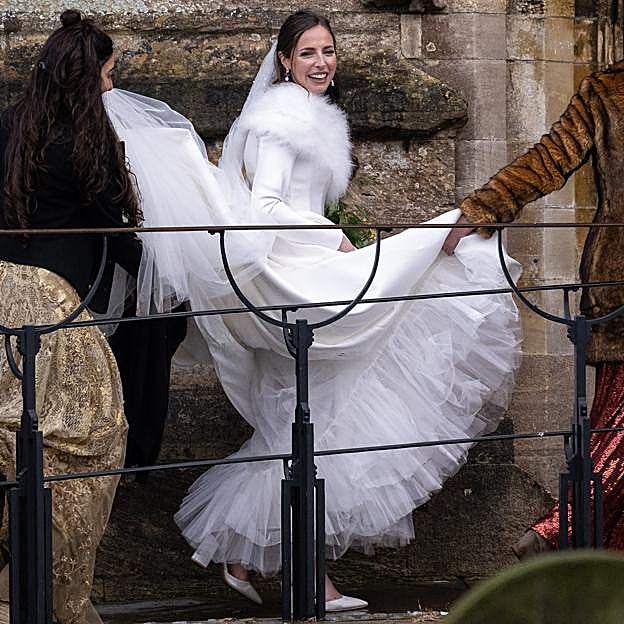Quién es Rose Farquhar, la primera novia del príncipe Guillermo que se acaba de casar y le ha invitado a su boda (sin Kate Middleton)