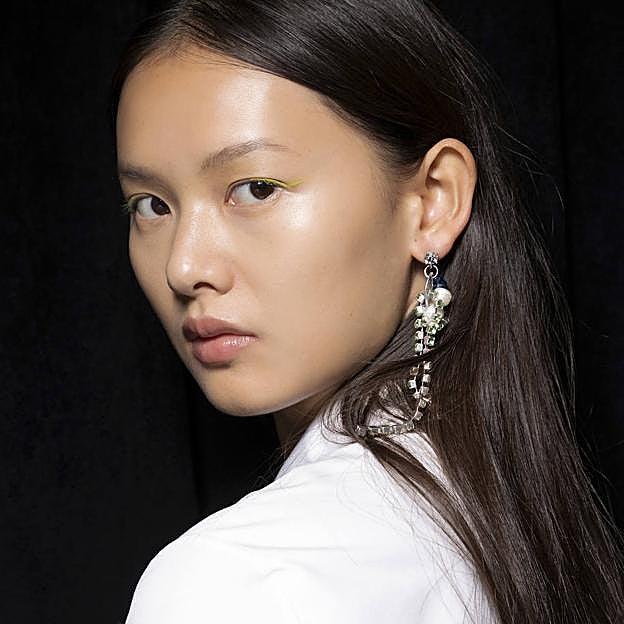 Estos son los contornos de ojos favoritos de las coreanas para conseguir efecto lifting real que levante el párpado y alisa arrugas