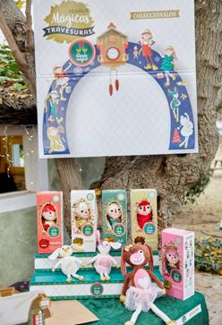 Imagen secundaria 2 - Los recortables y los regalos de El Duende Mágico fueron todo un éxito.