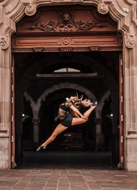 Imagen - Mujer bailando ballet/PEXELS
