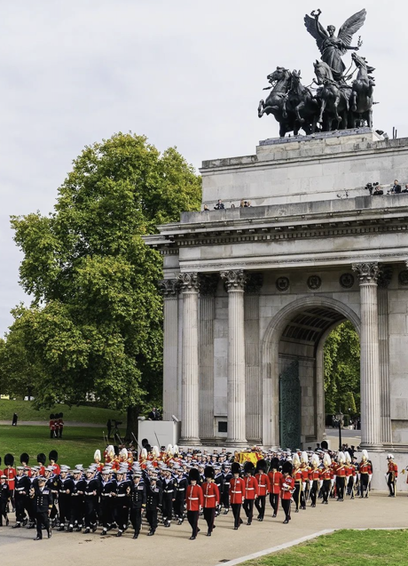 Imagen - Los distintos cuerpos de las Fuerzas Armadas británicas acompañaron el recorrido del féretro de Isabel II por Londres. (Foto: @ROYALFAMILY) 