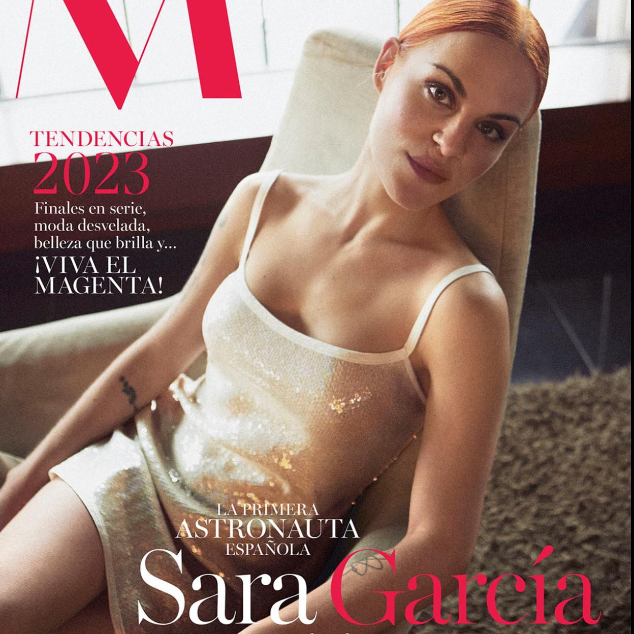 Sara García, primera astronauta española, protagonista de la portada de la revista Mujerhoy.