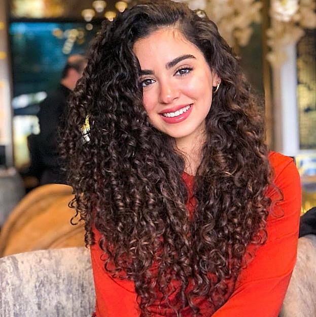 Acondicionadores sin aclarado para pelo rizado que suavizan, hidratan y reparan los rizos desde el primer uso