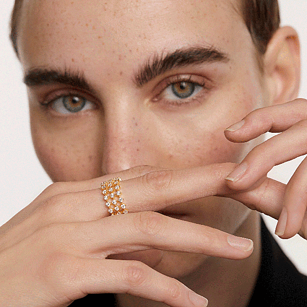 Imagen principal - MODA: Las joyas más bonitas en las que merece la pena invertir estos Reyes Magos