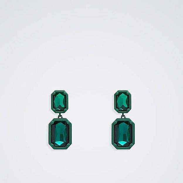 Pendientes con cristales en color verde de Parfois (9,99 euros):