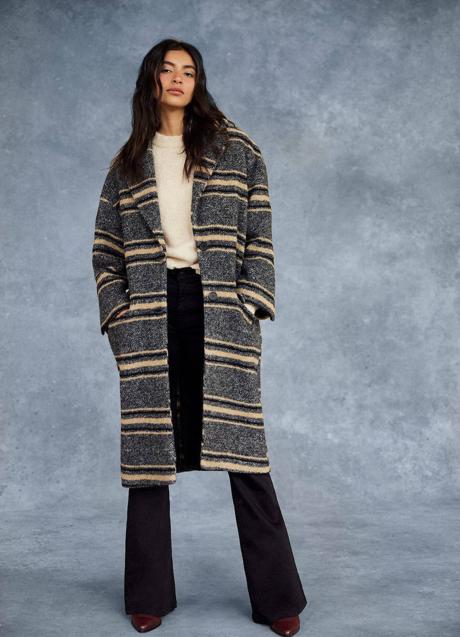 Imagen - Abrigo con print a rayas