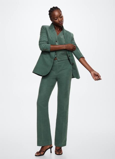 Imagen - El traje de micropana verde de Mango.