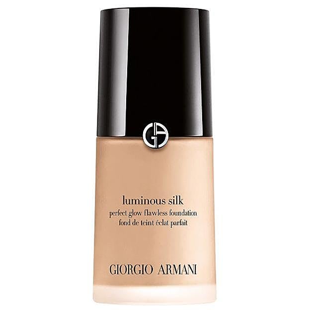 Luminous Silk Foundation de Giorgio Armani.