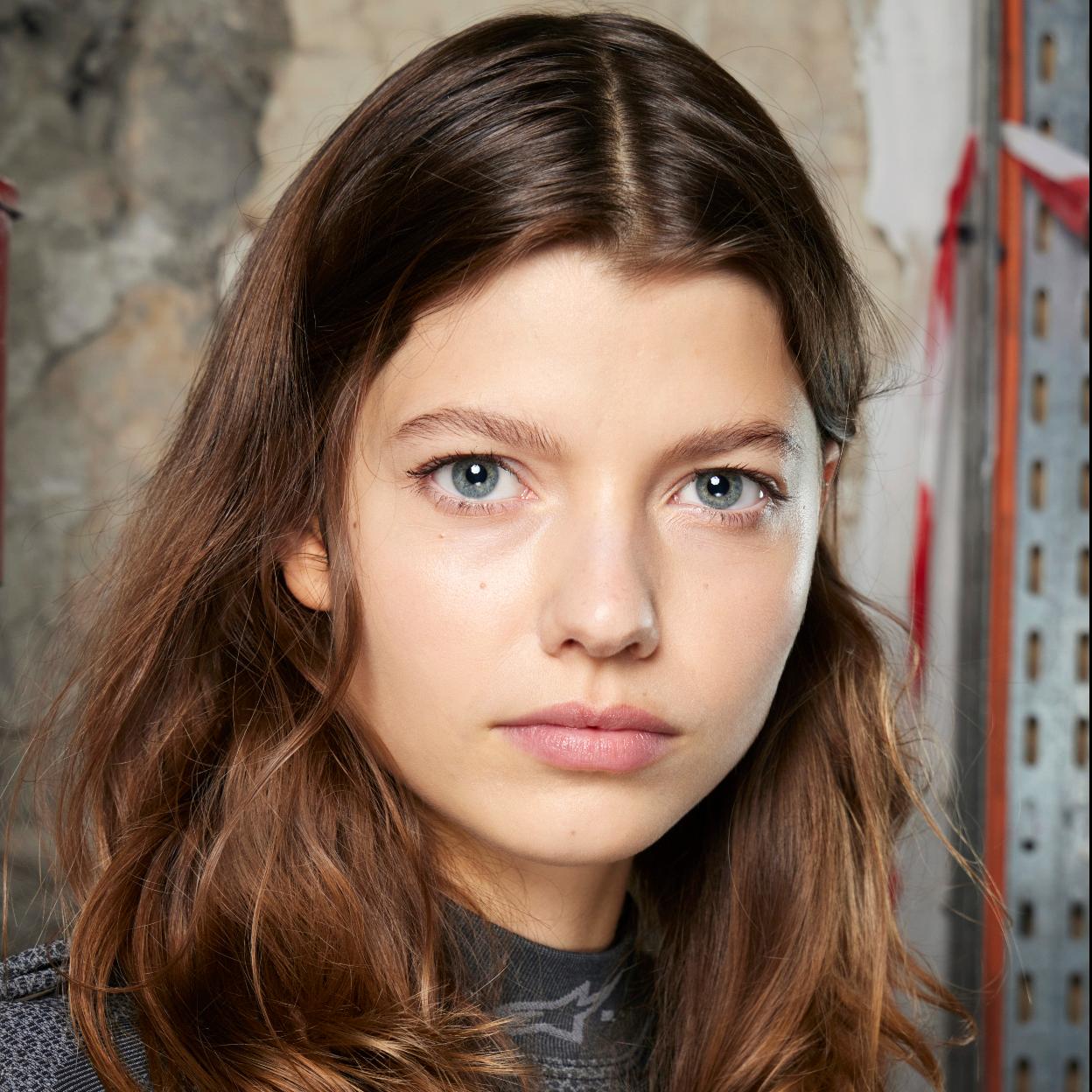 Hemos dado con el contorno de ojos perfecto para acabar con ojeras y bolsas en menos tiempo del que te imaginas.