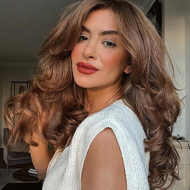 Sérums capilares que reparan las puntas abiertas para que no tengas que cortar centímetros de tu melena