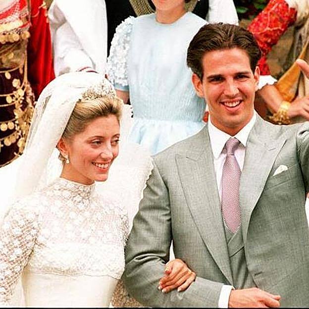 Marie Chantal Miller el día de su boda con la tiara Corsario.