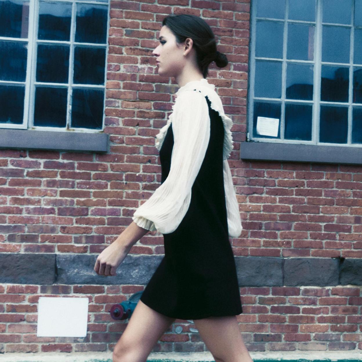 Vestido combinado de la nueva colección de Zara.