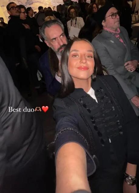 Imagen - Victoria Federica de Marichalar y Borbón en el desfile de Dior con su padre.