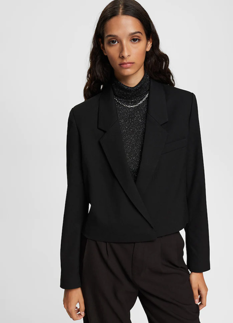 Imagen - Americana cropped de Esprit, 44,95€ (antes 99,99€).