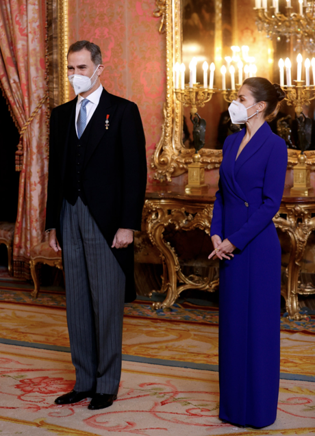 Imagen - El vestido azul que Letizia lució en la recepción al Cuerpo Diplomático en 2021 ha sido el favorito de la crítica, hasta ahora. (Foto: GTRES)