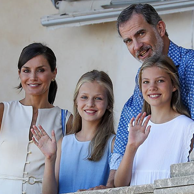 Los reyes Felipe y Letizia y sus hijas, la princesa Leonor y la infanta Sofía, han proyectado siempre la imagen de una familia feliz. 