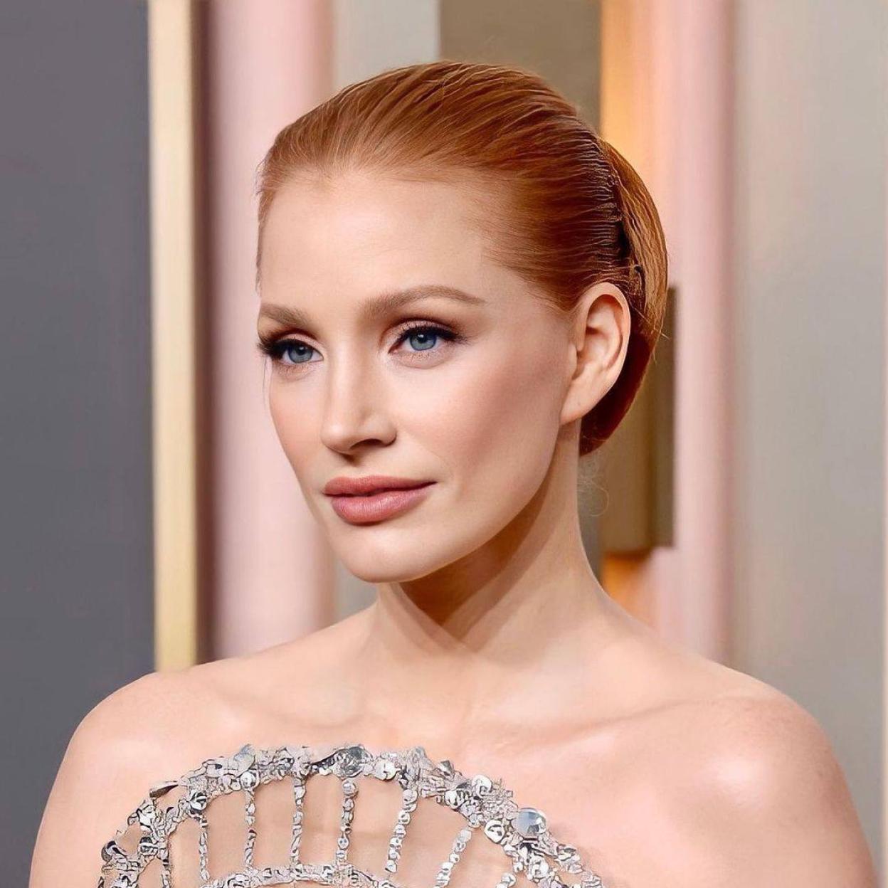 Jessica Chastain tiene la piel firme y tersa que puedes conseguir con la coenzima Q10
