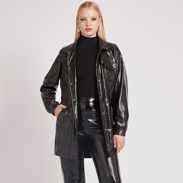 Imagen principal - La chaqueta de Guess, Pull&Bear y H&M.