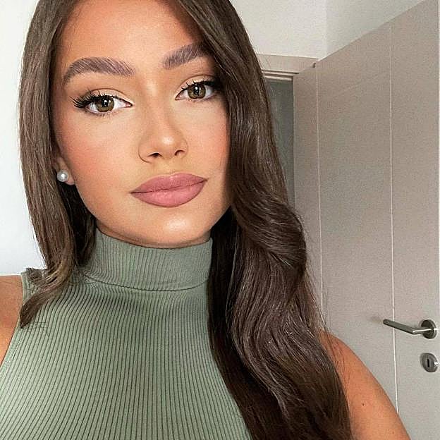 Consigue unas cejas efecto microblading de forma fácil cos estos lápices que laminan, esculpen y rellenan