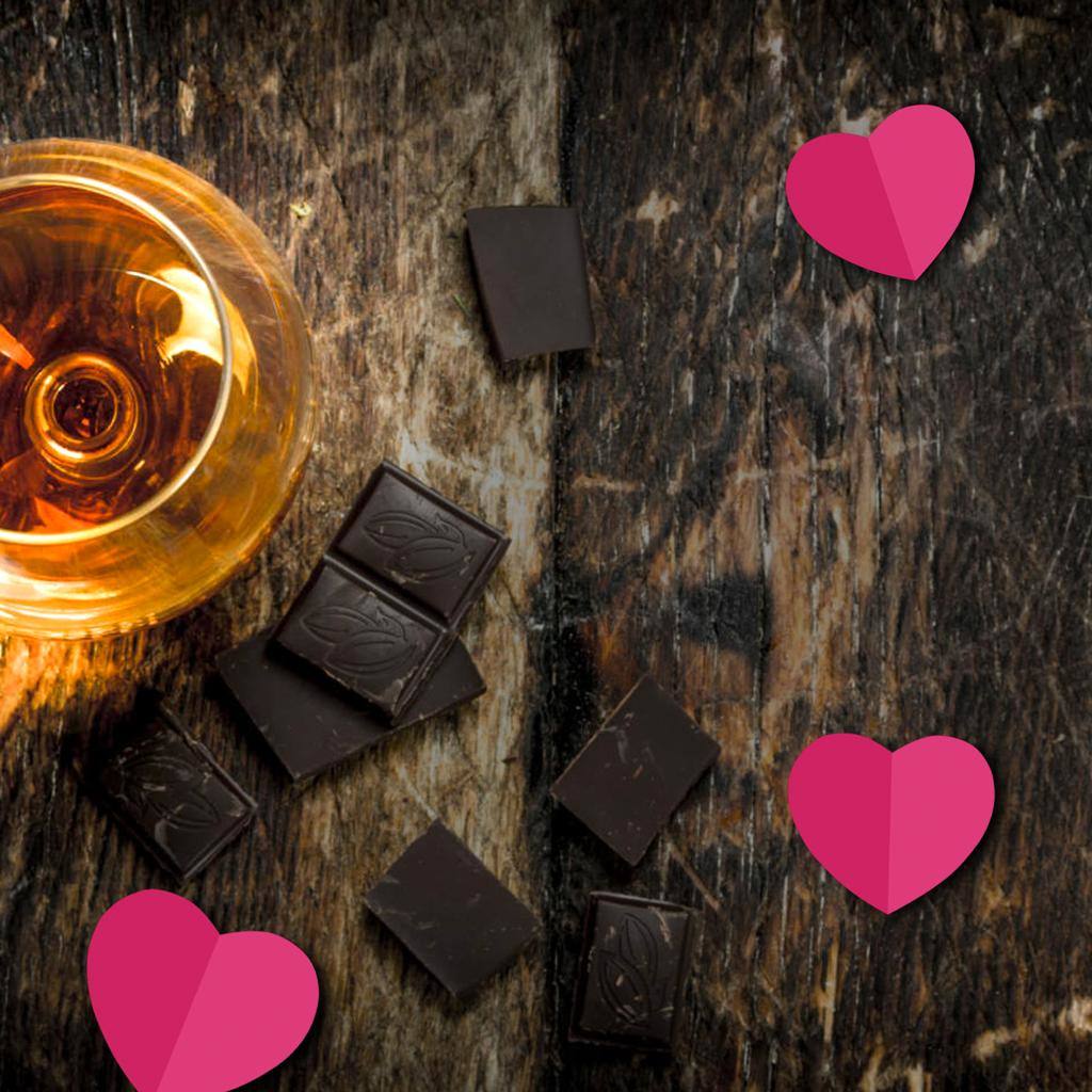 La Whiskería, el bar barcelonés dedicado al oro líquido de la licorería, propone festejar el 14 de febrero con una pareja con mucha química: una cata de varios tipos de whisky y diferentes chocolates.