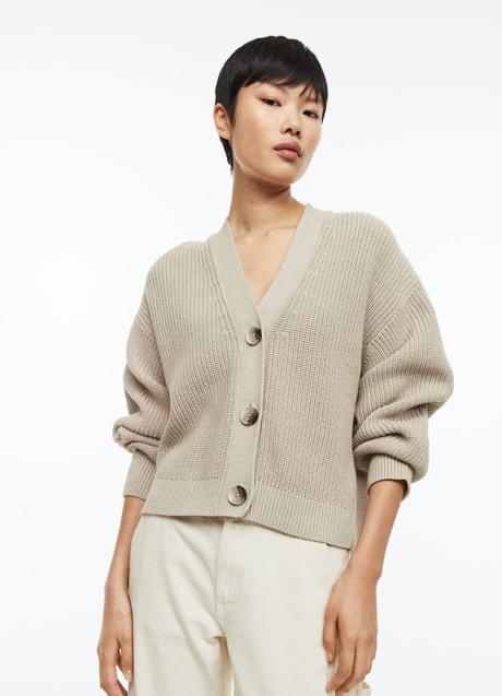 Imagen - Cárdigan de punto de canalé de H&M, 24,99€.