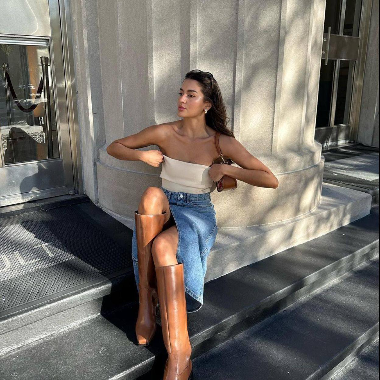 La influencer lleva el top viral de Zara