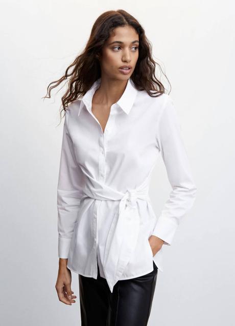 Imagen - Camisa blanca con detalle de nudo