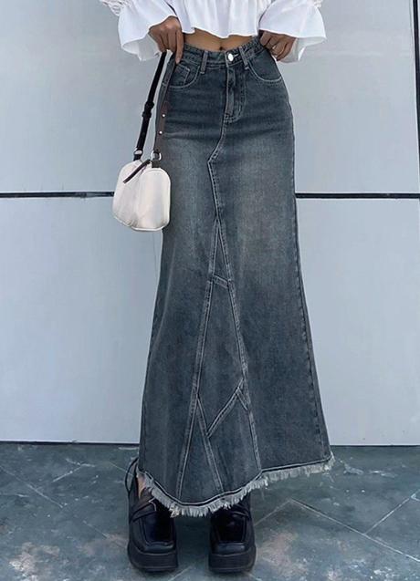 Imagen - Falda vaquera larga de patchwork con abertura trasera de Emol, 48,18€.