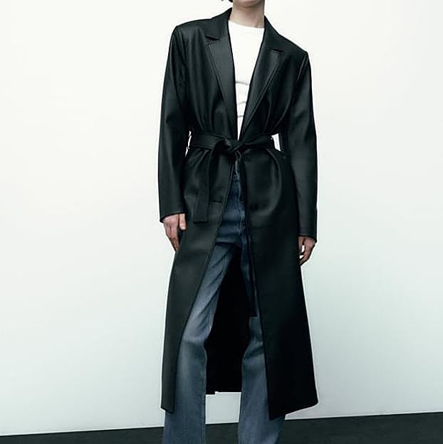 Imagen principal - La gabardina de Zara, Pull&Bear y Mango.