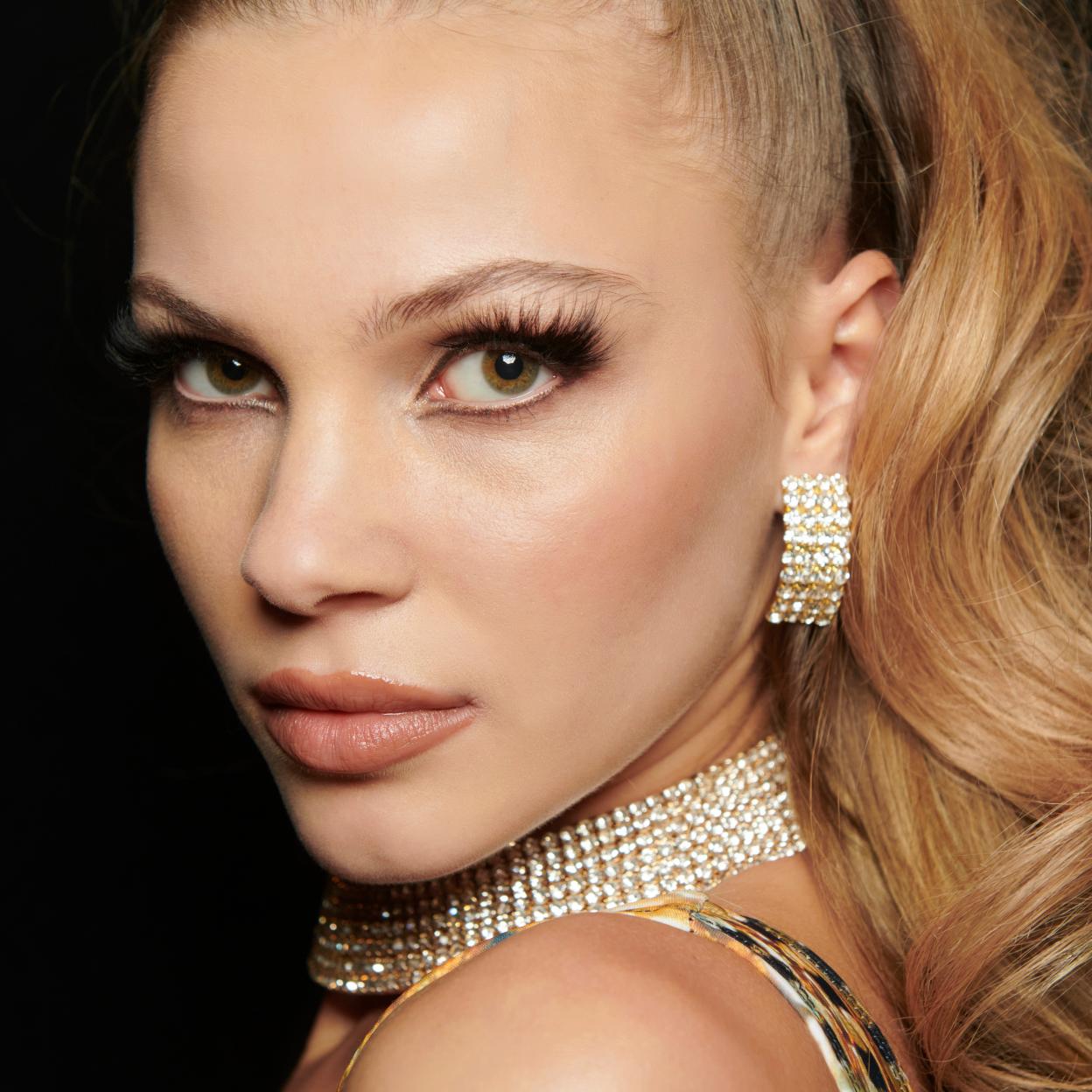 BELLEZA: Rizador de pestañas eléctrico, el truco viral de Tiktok que consigue unas pestañas de infarto mucho más duraderas