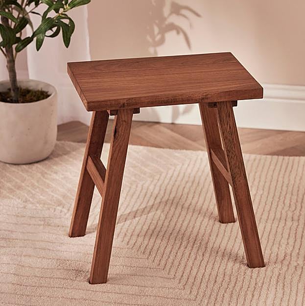 Imagen principal - Mesillas de Primark Home.