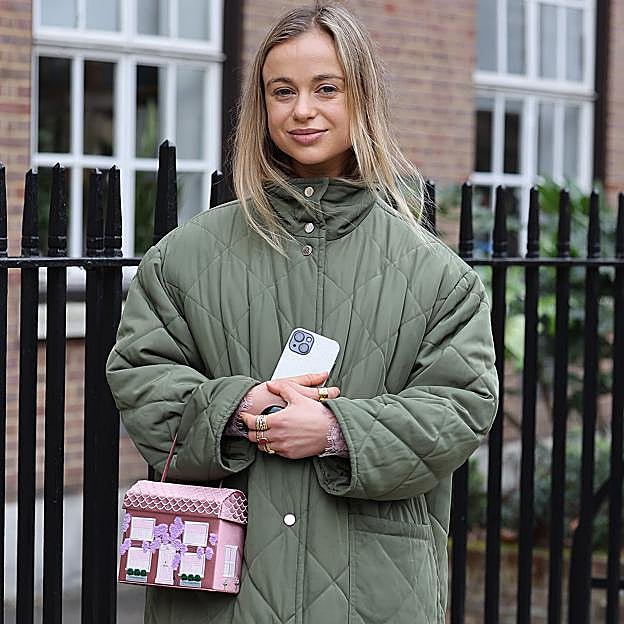 Anorak acolchado y mocasines cómodos: Amelia Windsor es la royal mejor vestida de la semana