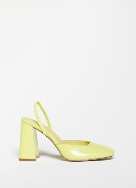 Imagen - Zapatos destalonados en verde lima de Sfera (25,99 euros)
