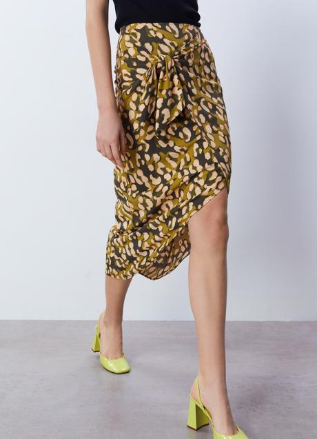 Imagen - Falda con estampado animal de Sfera (25,99 euros)