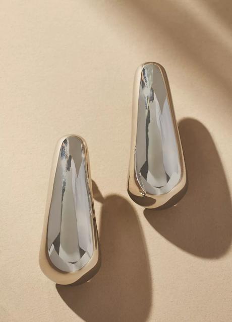 Imagen - Pendientes en forma de gota de Anthropologie (45 euros).