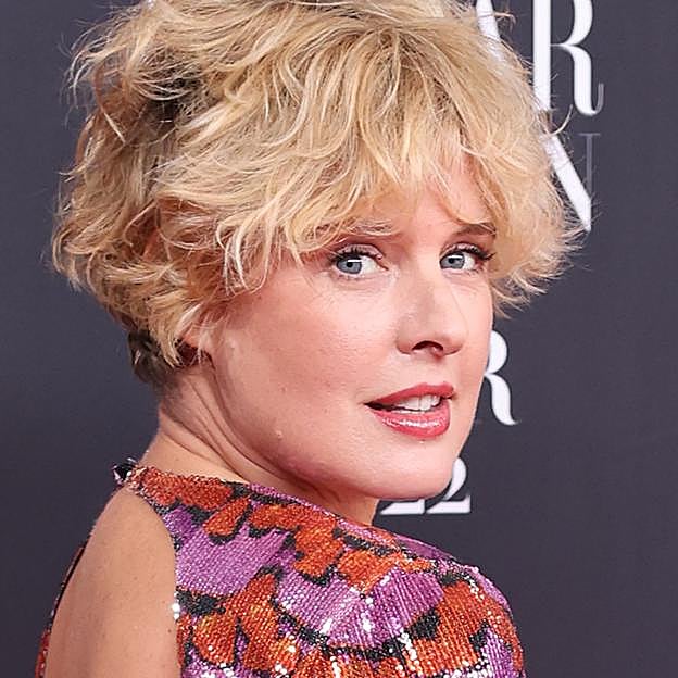 El corrector de ojeras baratísimo que aprueban las famosas de más de 40 porque borra la ojera y no marca las arrugas