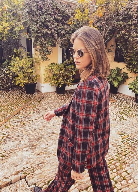 Imagen - Martes: El traje de cuadros