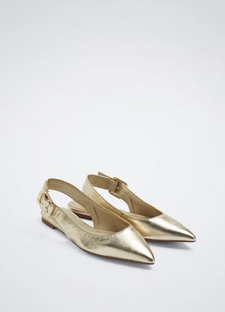 Imagen - Zapatos dorados de Parfois (35,99 euros)