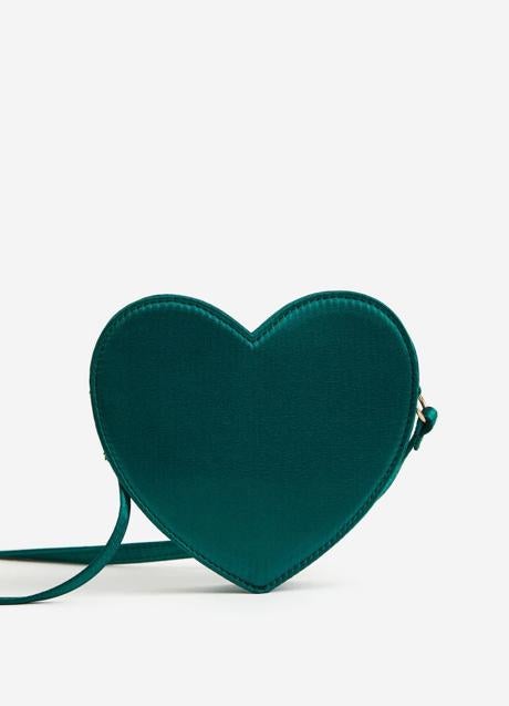 Imagen - Bolso con forma de corazón en verde de H&M. Foto: H&M: