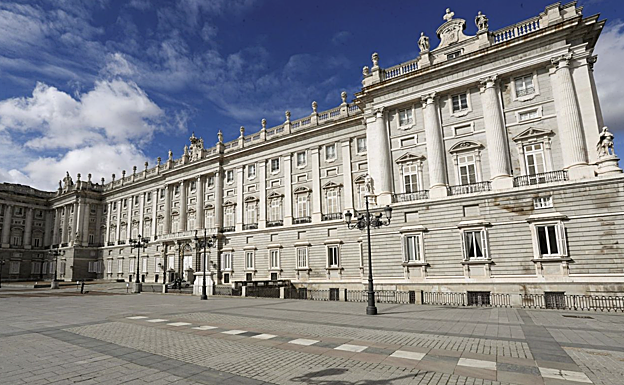 Vista del Palacio Real desde la Plaza de Oriente. 