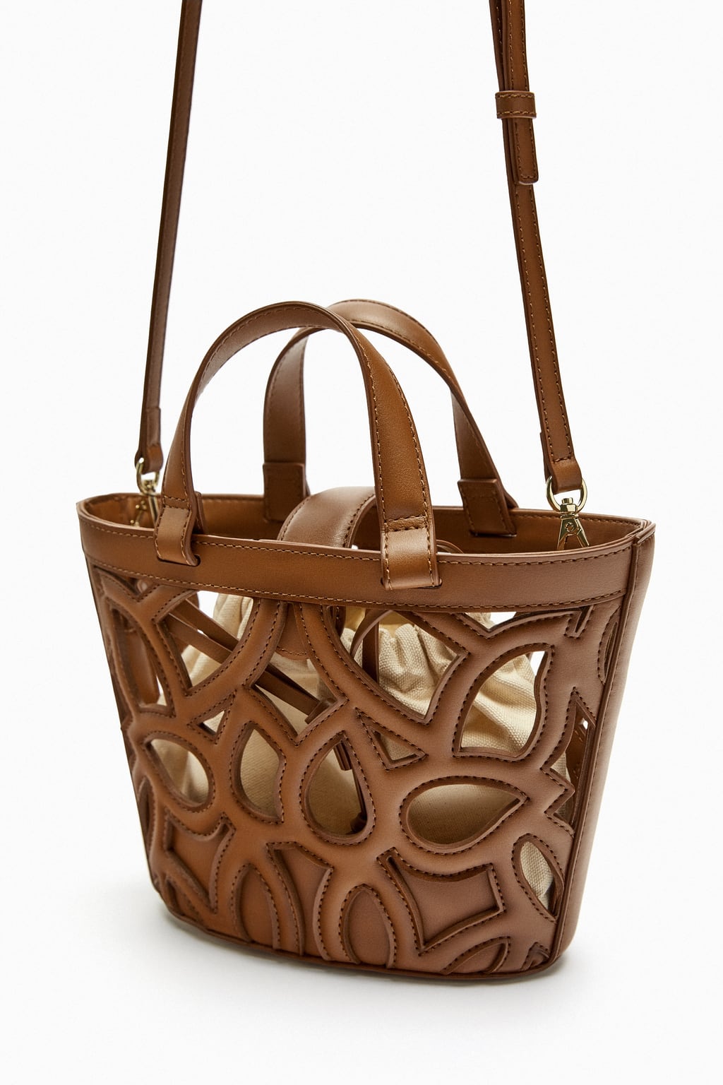 Imagen - Bolso de piel de Zara (49,99 euros)