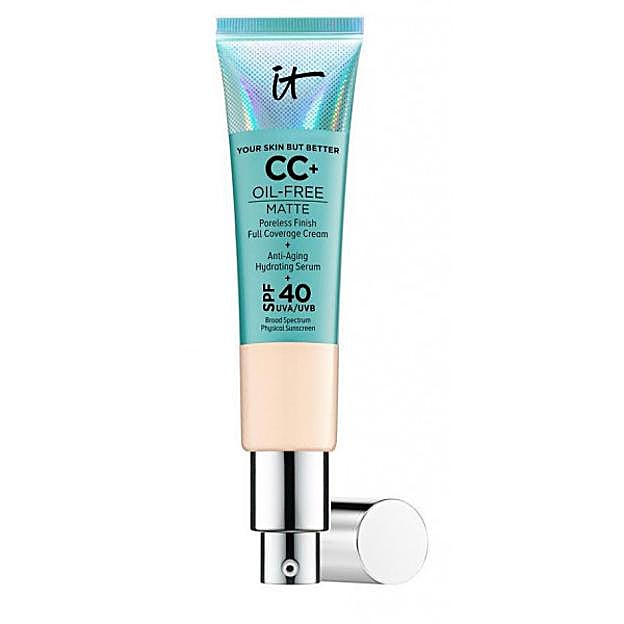 It Cosmetics CC+ Oil-Free Matte con SPF 40 es una CC+ Cream SPF 40+.