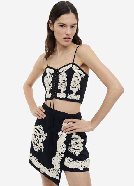 Imagen - Conjunto con top y falda con bordados