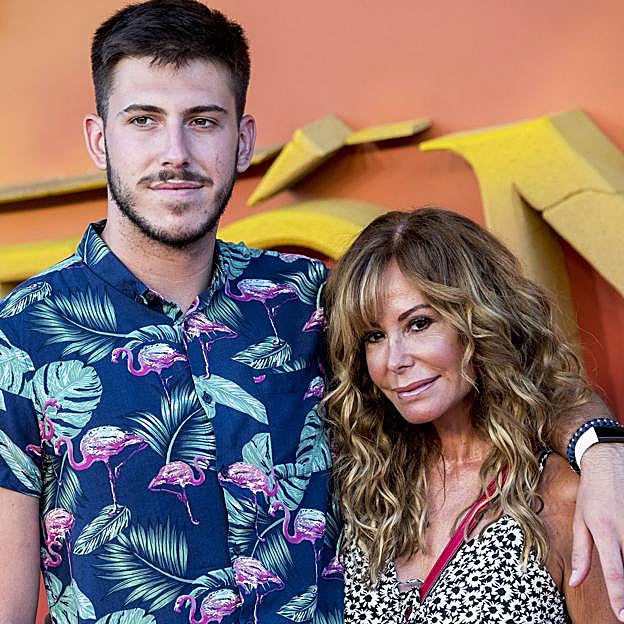 Lara Dibildos y su hijo Fran Murcia.