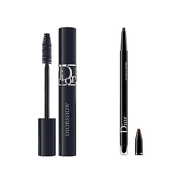 De izq, a dch.: Diorshow 24h Stylo Matte Brown y máscara Diorshow en tono 090 Black. 