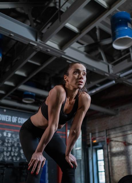 Imagen - Mujer entrenando/PEXELS