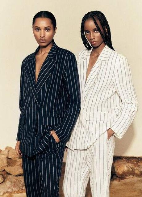 Imagen - Trajes de raya diplomática en azul y crudo de Lefties